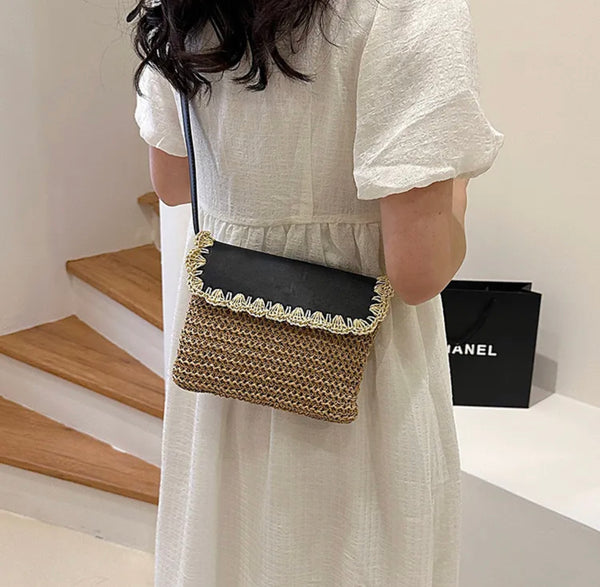 Crossbody Straw bag